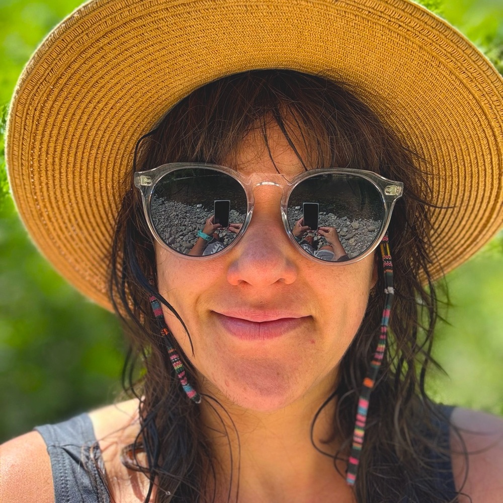 Meet your Posher, Kelly